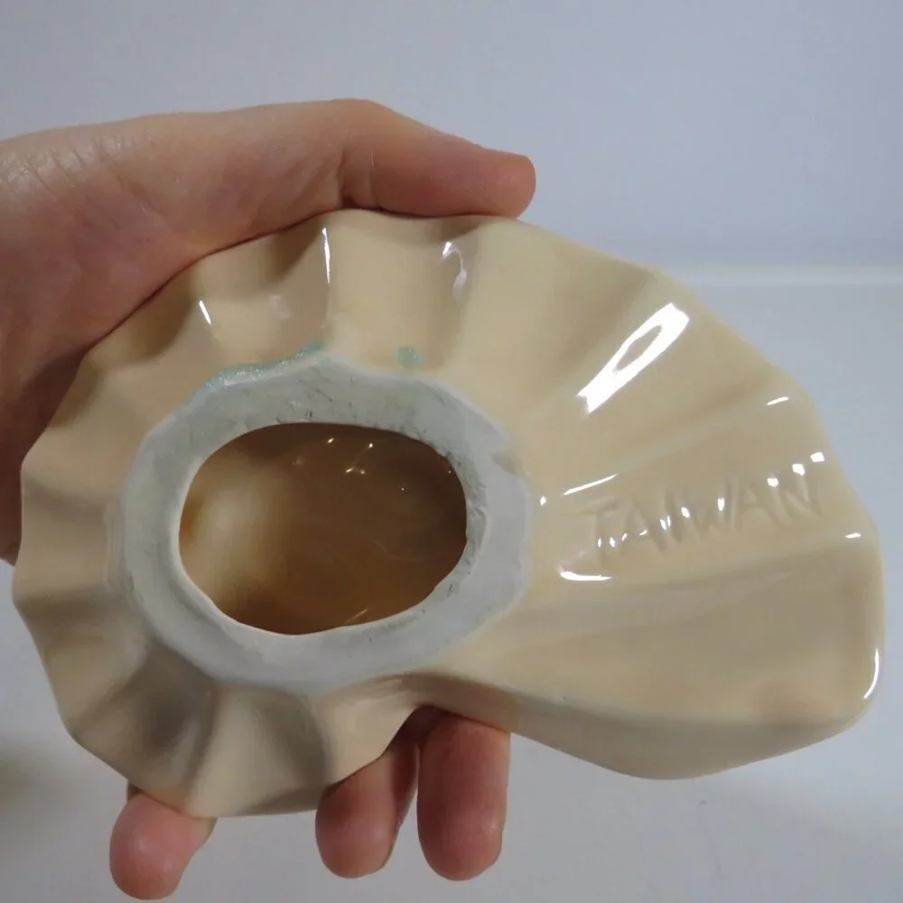 Tan Sea Shell Soap Dish Gazed Ceramic Embossed 5 1/2